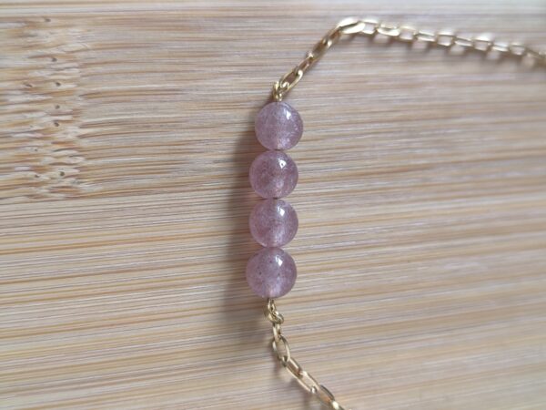 4 pierres en quartz fraise